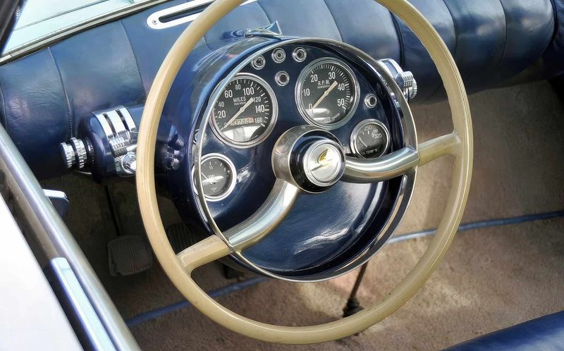 Swing-Away Steering Wheel