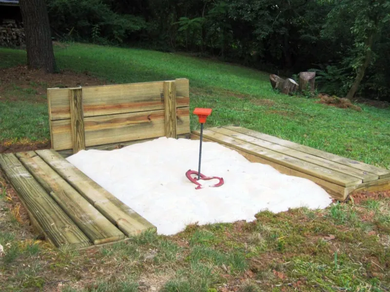 Backyard Horseshoe Pits