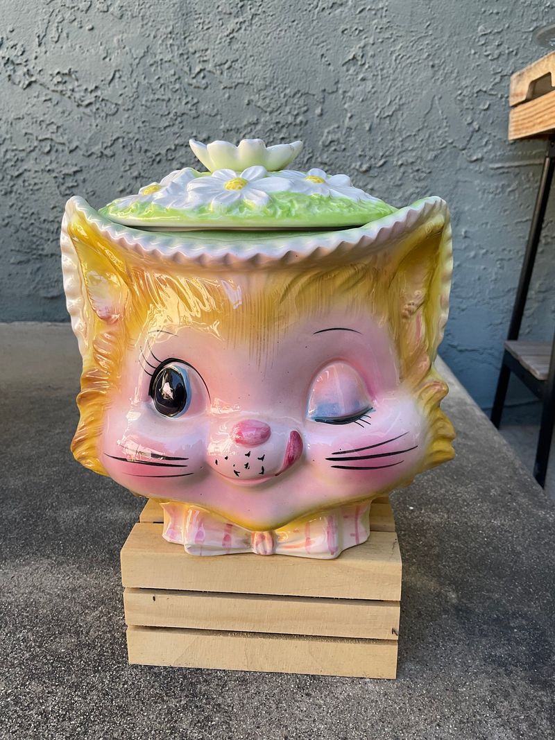 Enesco Winking Kitty Cookie Jar