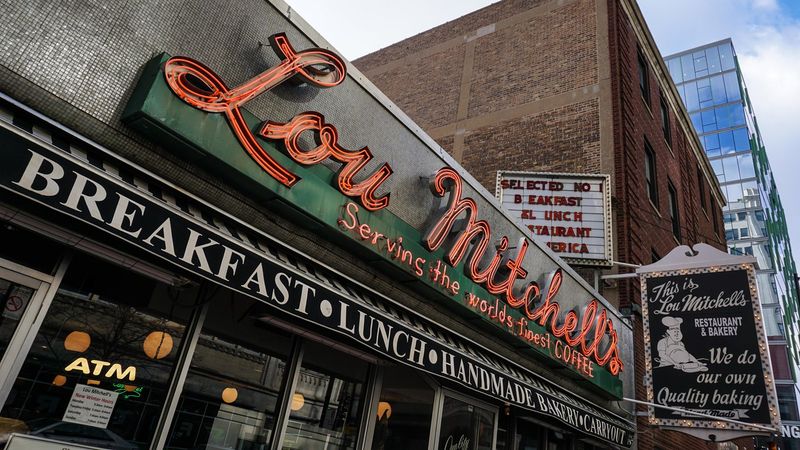 Illinois's Lou Mitchell's