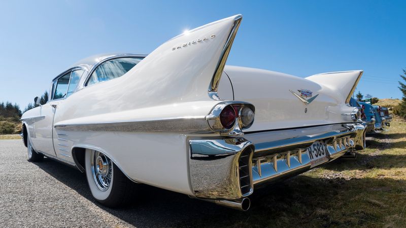 Tailfins