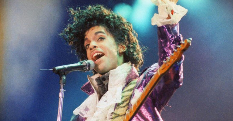 20 Crazy Photos Of ’80s Concerts That Will Have You Wishing You Were There