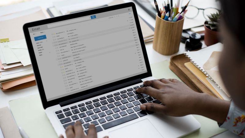 Chain Emails and Forwards
