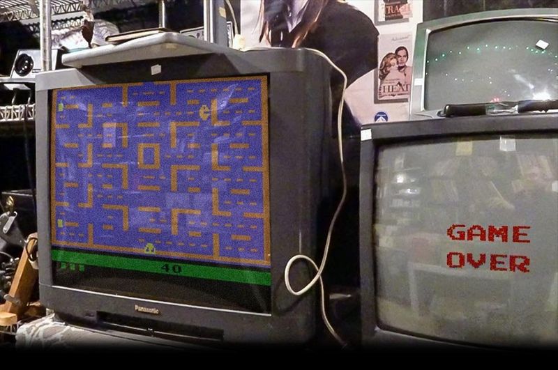 Giant Tube TV Waiting to Be “Fixed”