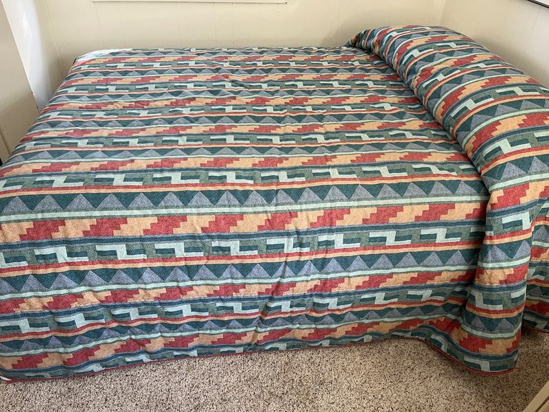 Vibrant Bedspreads - Stay Gone