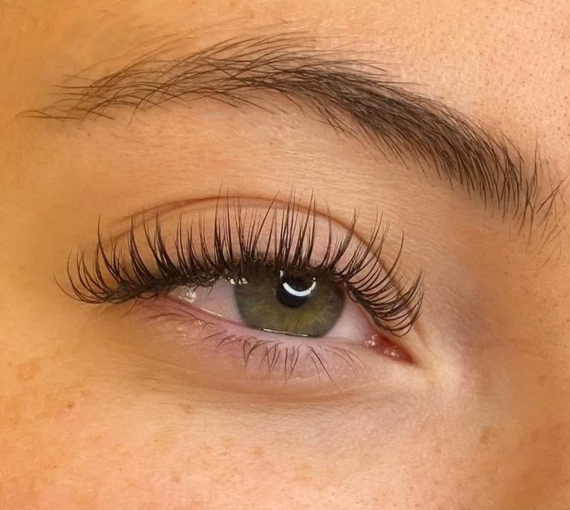 Lash-Lengthening Fibers