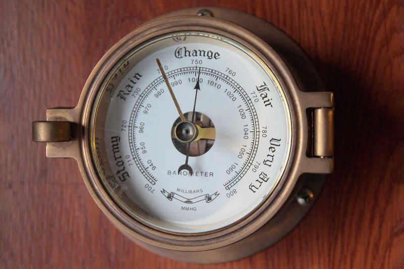 Mercury Barometer Building
