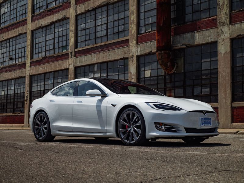 2020 Tesla Model S Performance