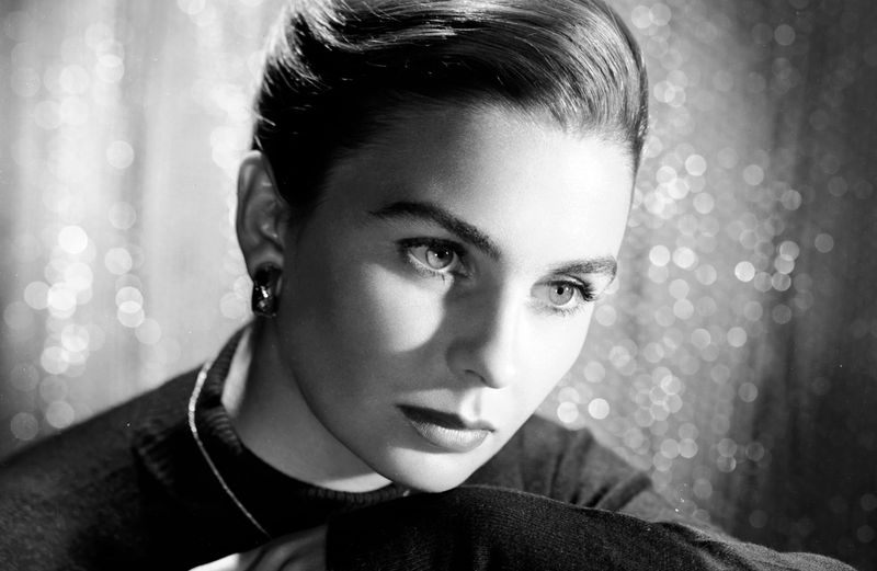 Jean Simmons's Delicate Beauty