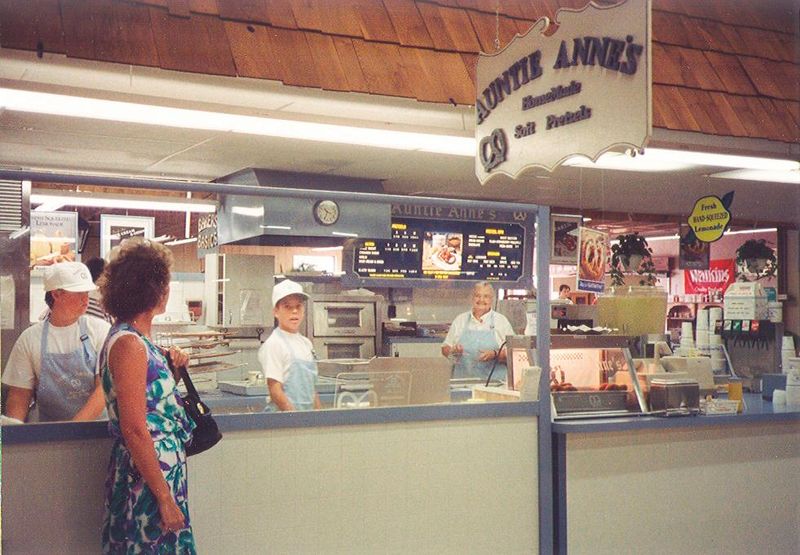 Auntie Anne's: Pretzel Perfection