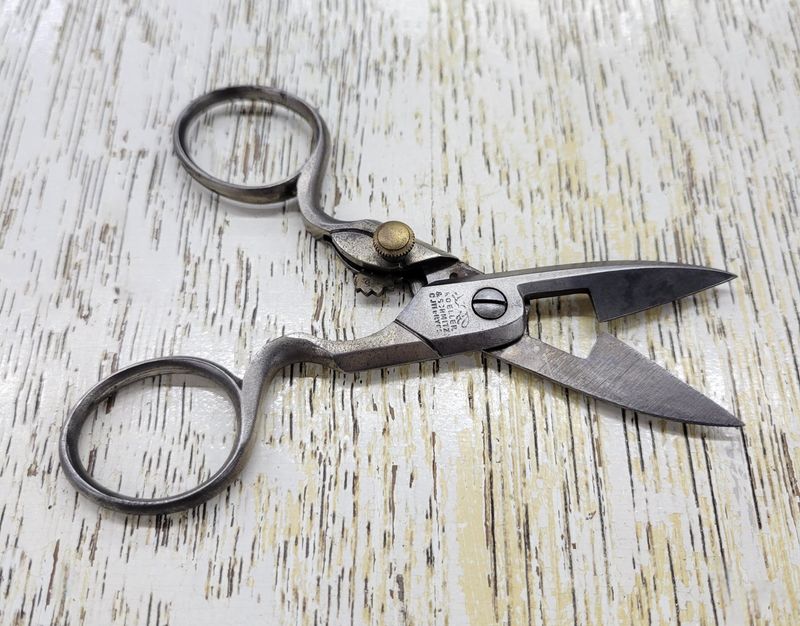 Bewildering Buttonhole Scissors