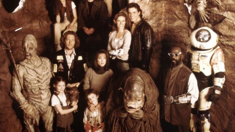 Earth 2: Colonists on a Strange New World