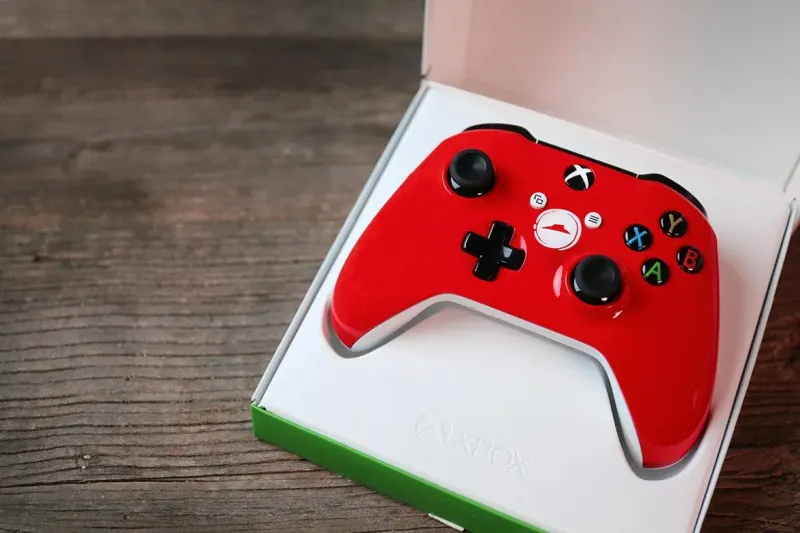 The Pizza-Scented Xbox Controller