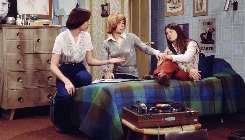 The Cord-Tangling Family Dance