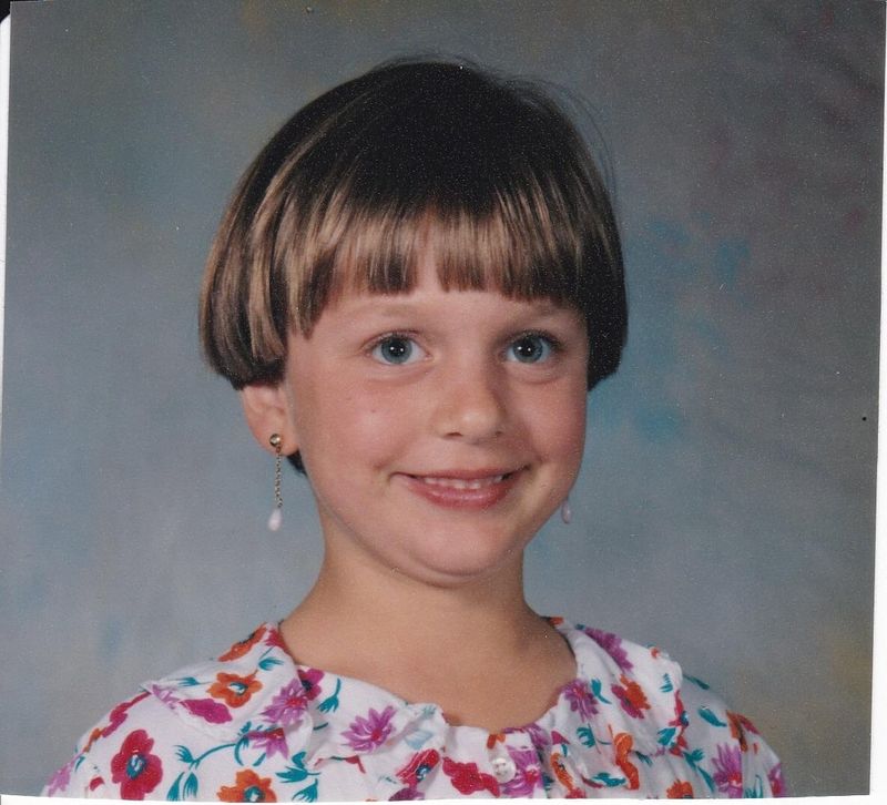 Mushroom Cut (Bowl Cut)