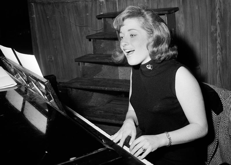 Lesley Gore: The Teenage Voice of Female Frustration