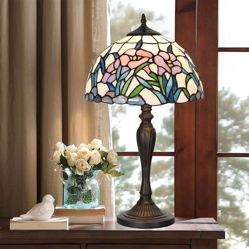Tiffany Lamp Mistaken for Replica