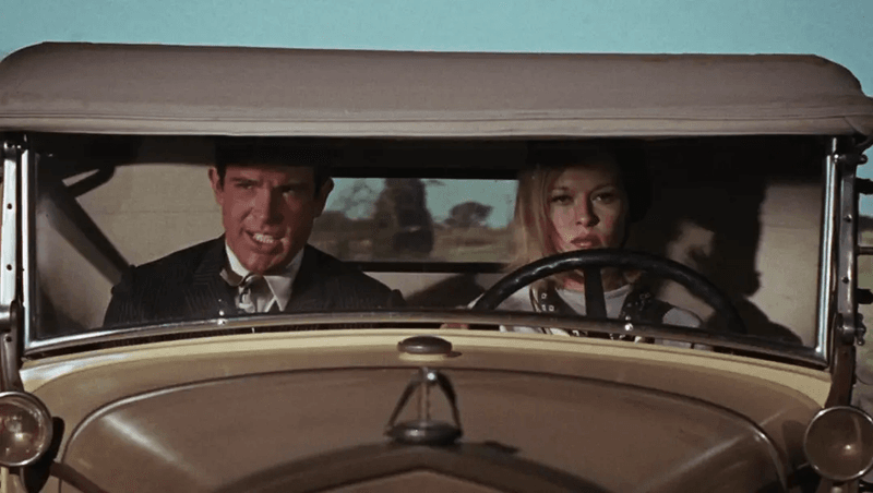 Faye Dunaway and Warren Beatty in 'Bonnie and Clyde'