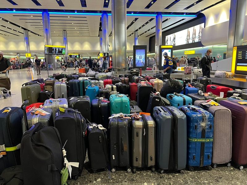 Leave Luggage Unattended Everywhere