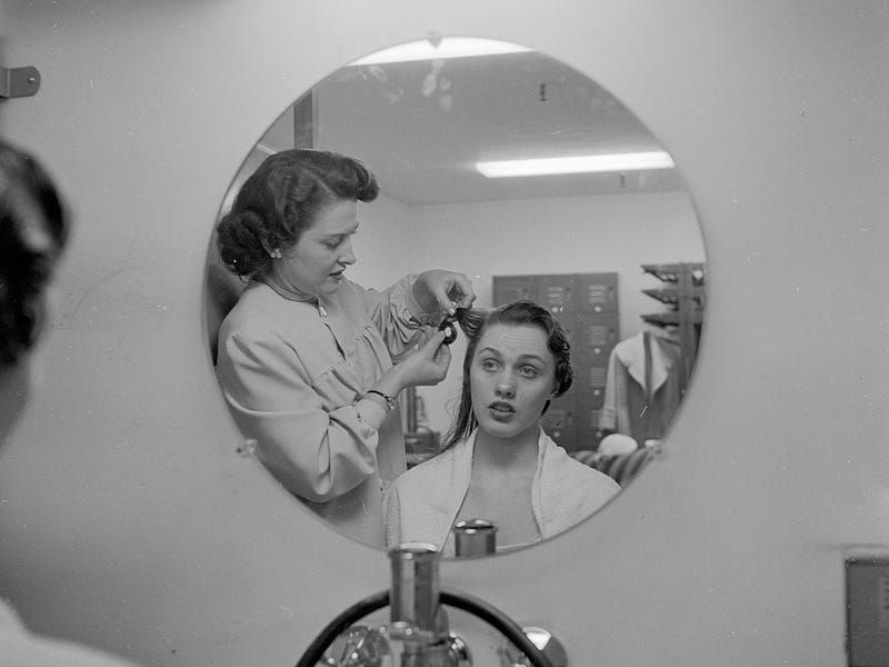Maintain Perfectly Styled Hair at All Times