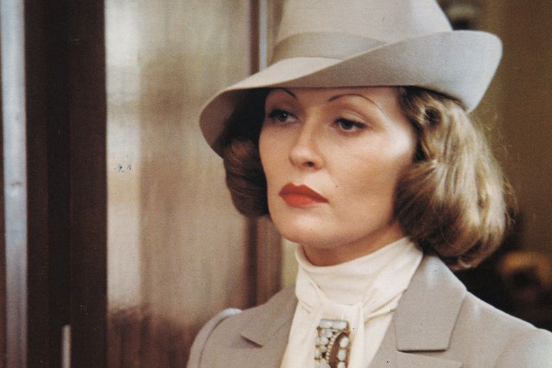 Faye Dunaway's Elegant Restraint
