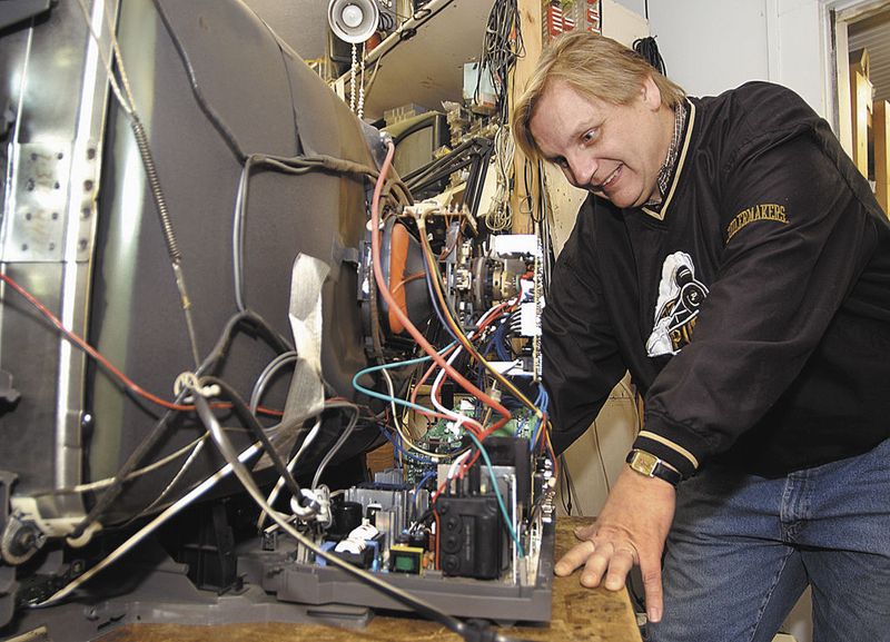 TV Repair Person